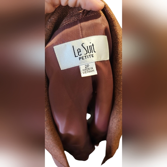 EUC Le Suit Skirt and Blazer Suit Set, Burnt Orange Le Suit Petite Skirt Set, 2P - Picture 7 of 11